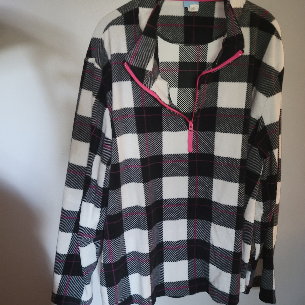 Womens fleece quart zip